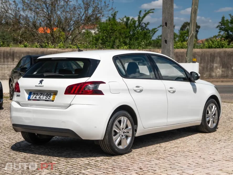 Peugeot 308 1.5 BlueHDi Business Line