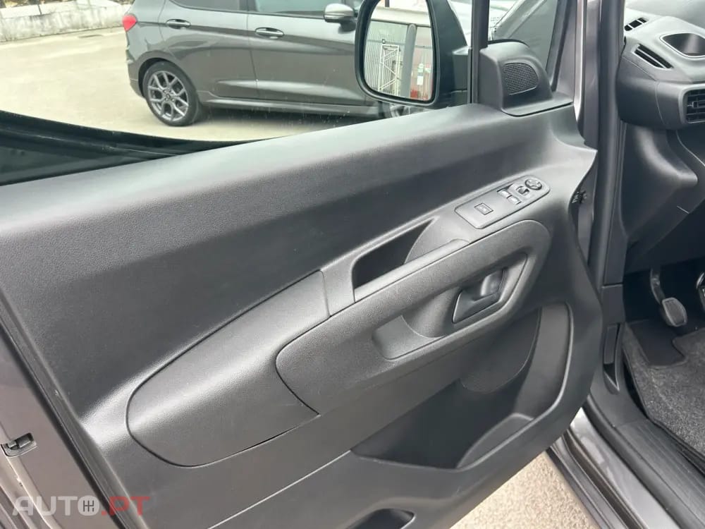 Peugeot Partner 1.5 BlueHDi Premium Standard Plus