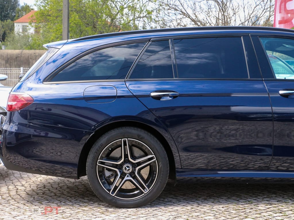 Mercedes-Benz E 300 de AMG Line