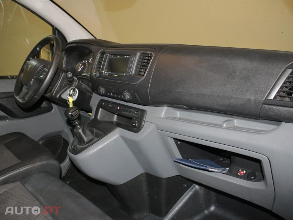 Peugeot Expert 2.0 BlueHDi Long Asphalt