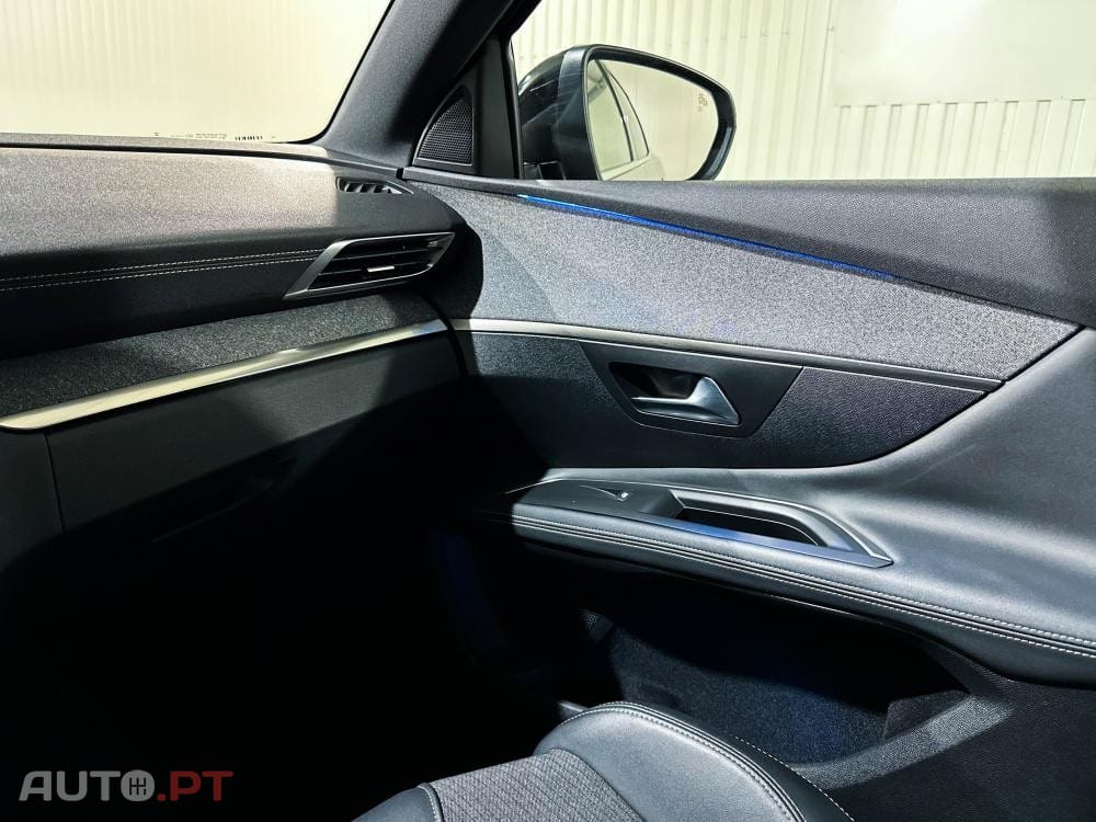 Peugeot 3008 1.6 PureTech GT EAT8