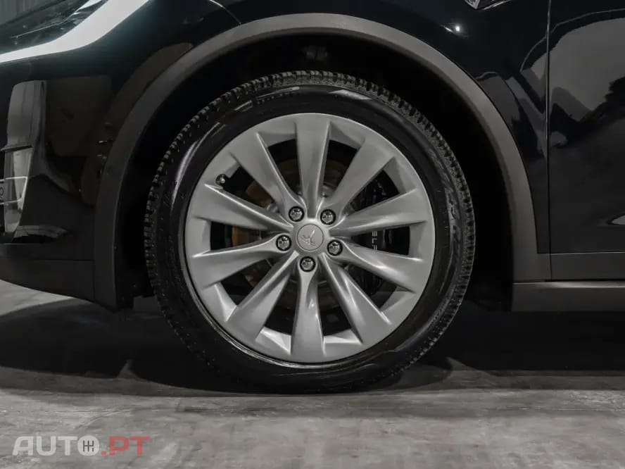 Tesla Model X 100D