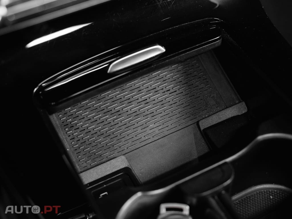 Mercedes-Benz CLA 250 e Shooting Brake AMG Line