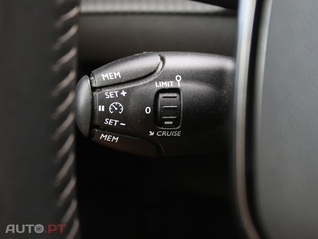 Peugeot E-208 50 kWh Allure