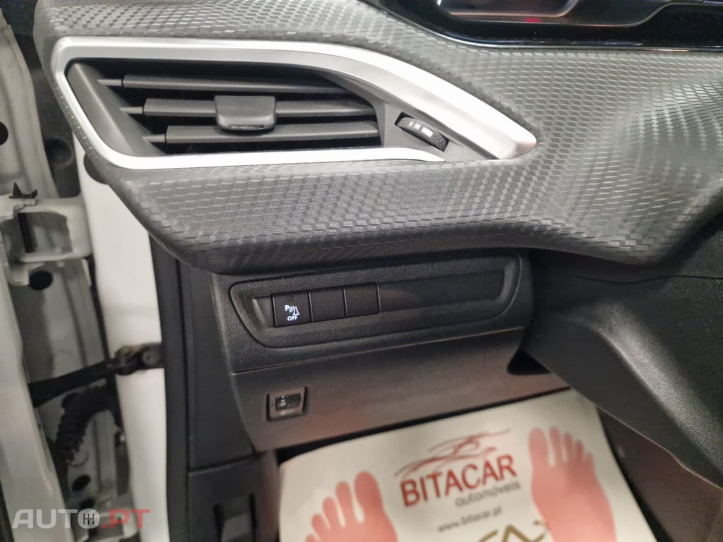 Peugeot 208 1.6 BlueHDi Style