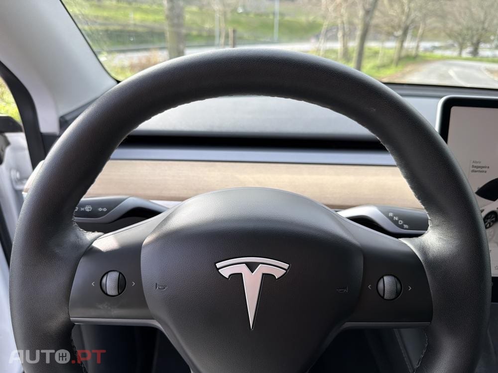 Tesla Model Y Long Range Dual Motor AWD
