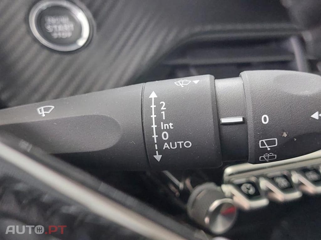 Peugeot E-208 50 kWh Active