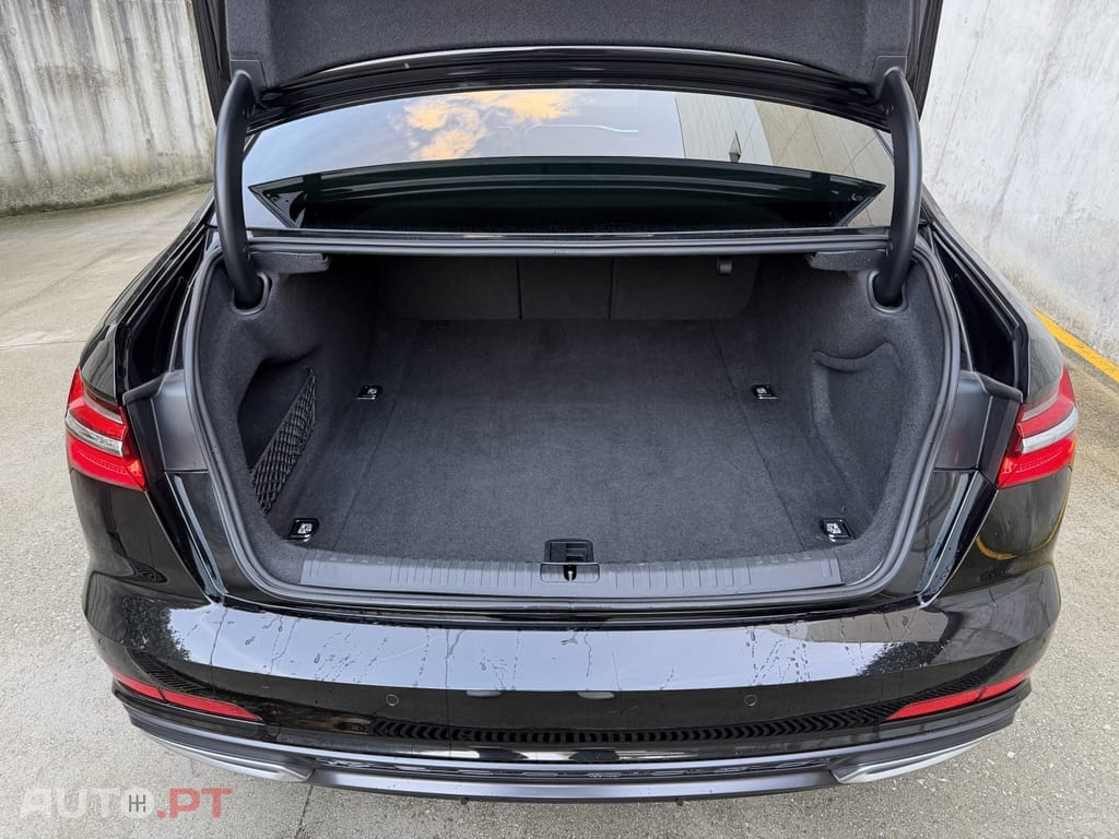 Audi A6 40 TDI S line S tronic