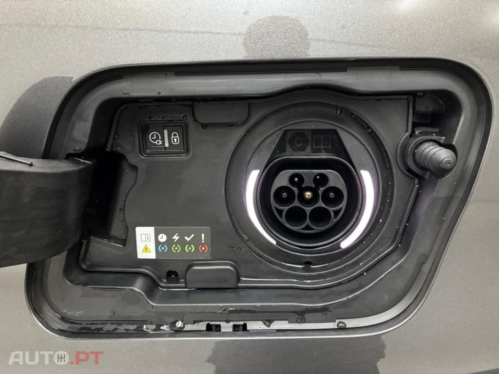 Peugeot 3008 1.6 Hybrid Allure Pack e-EAT8
