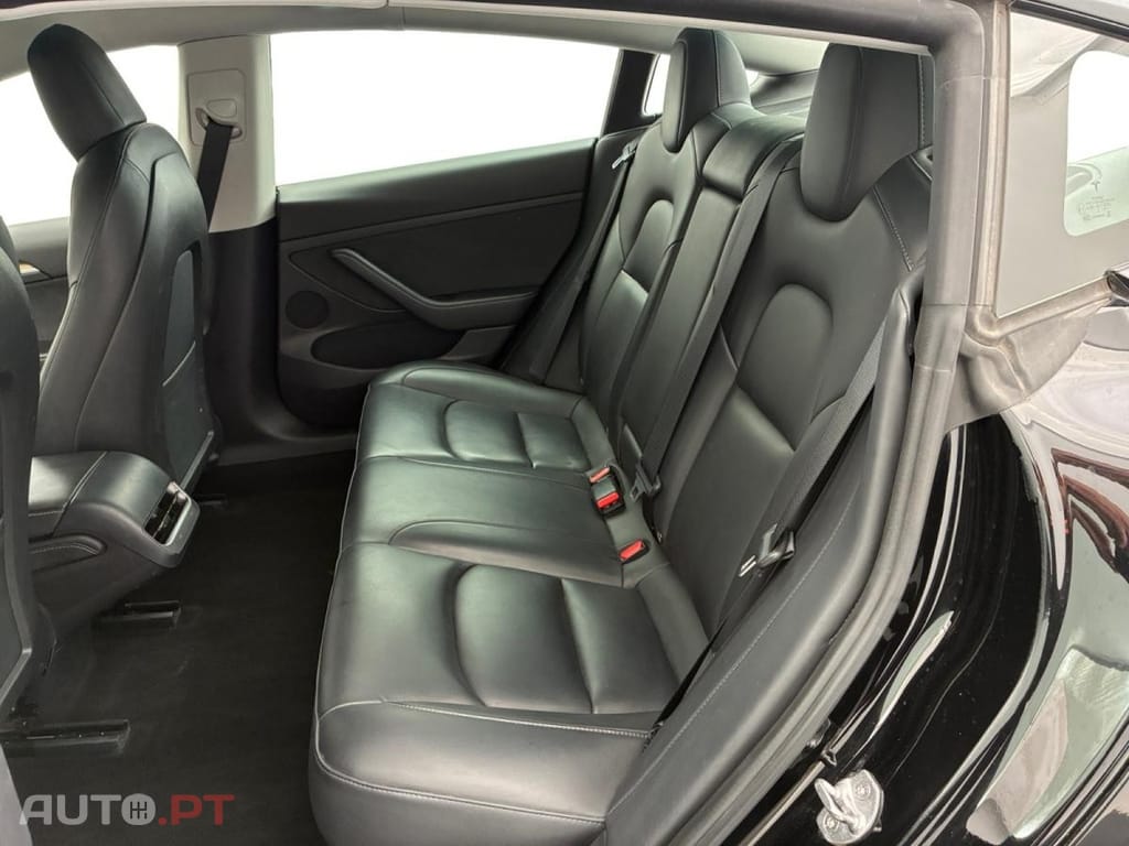 Tesla Model 3 Standard Range Plus RWD