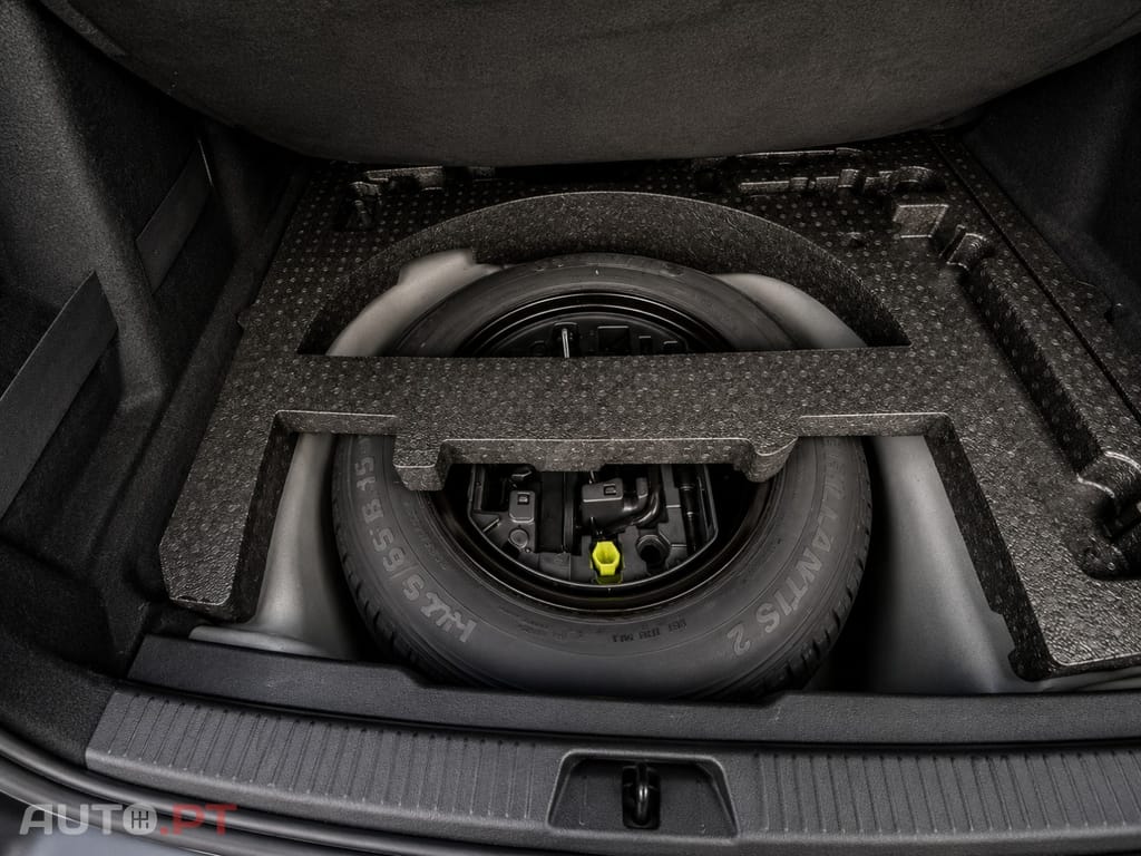 Peugeot 2008 1.2 PureTech Allure EAT6
