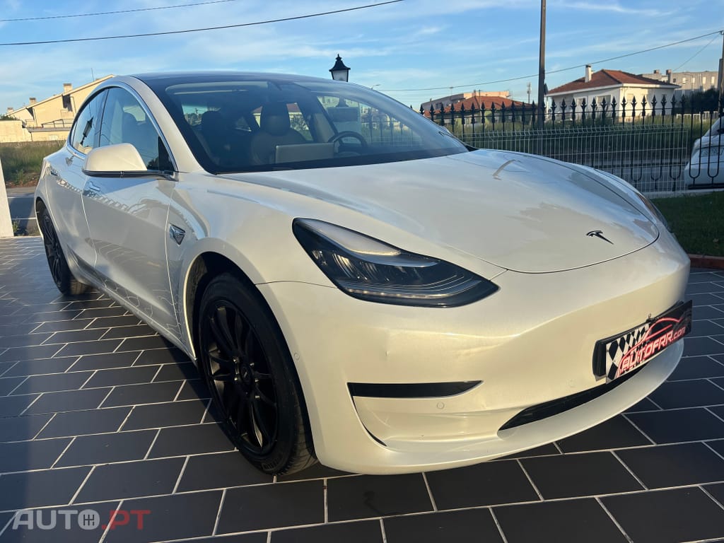 Tesla Model 3 Long Range Tração Traseira