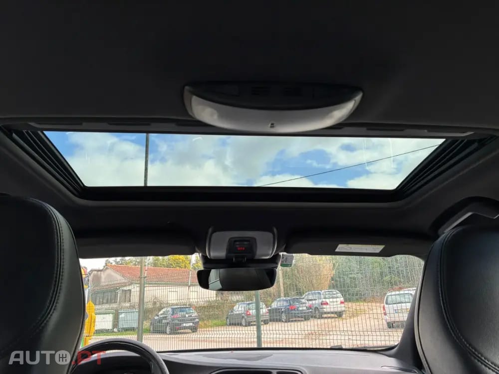 Volvo V60 2.4 D6 R-Design Momentum AWD Phev