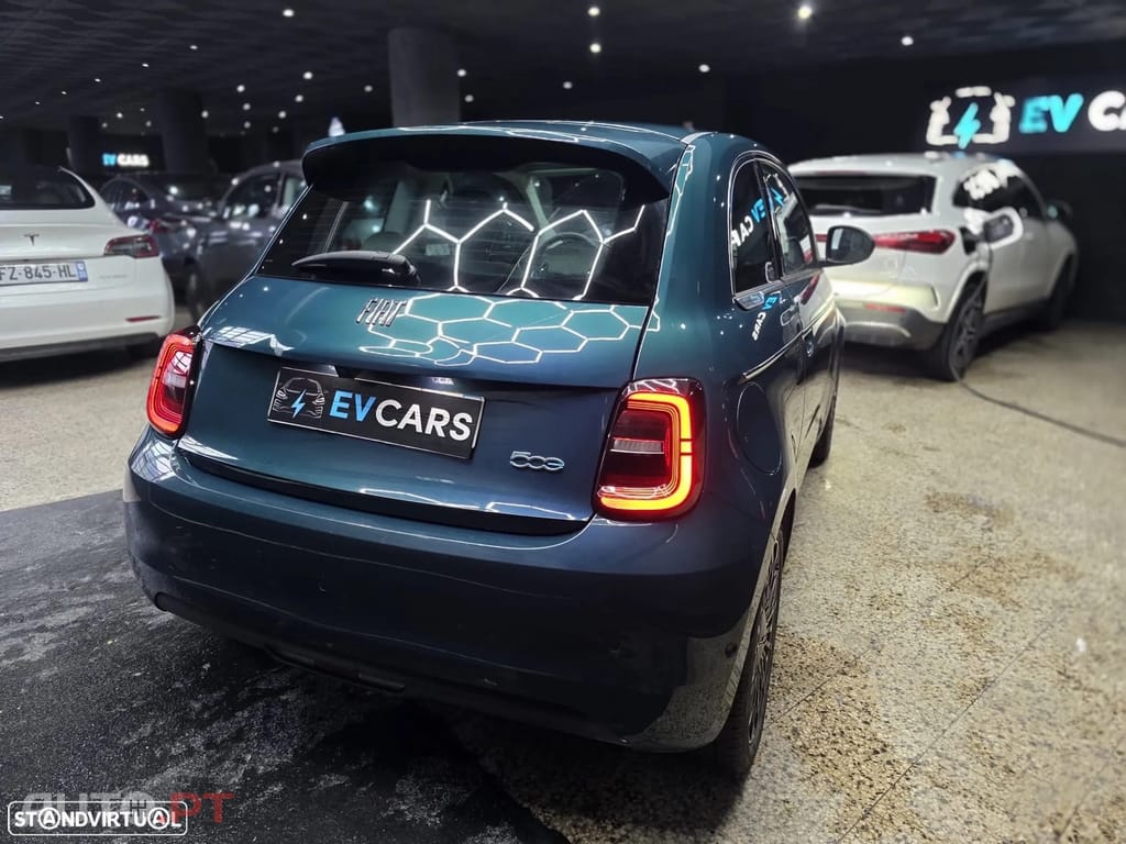 Fiat 500e La Prima