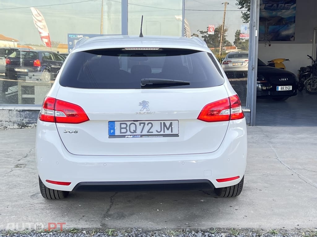 Peugeot 308 SW 1.2 PureTech Allure J17