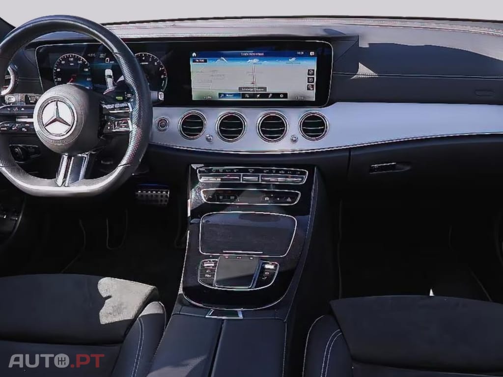 Mercedes-Benz E 300 I.V.A DEDUTIVEL  e T AMG