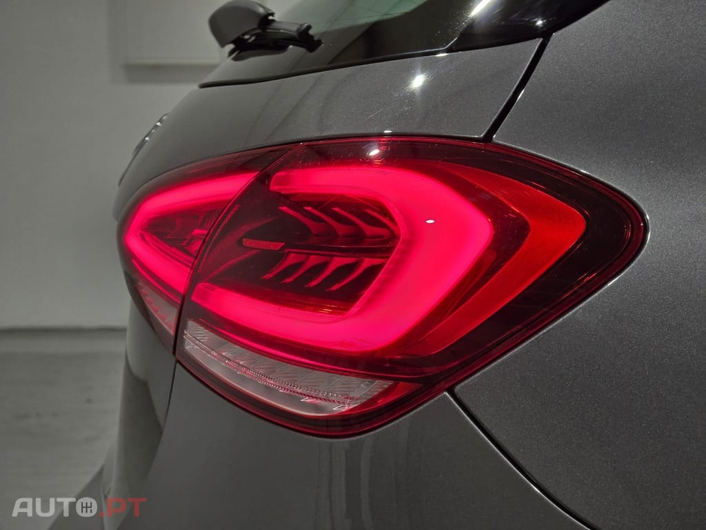 Mercedes-Benz A 250 e 8G-DCT Progressive