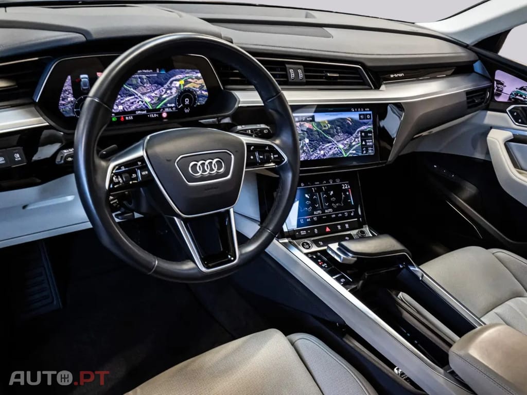 Audi E-Tron I.V.A DEDUTÍVEL 55 Q S LINE