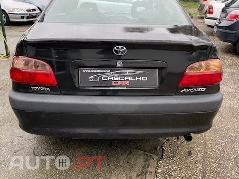 Toyota Avensis S/D 1.6 Executive