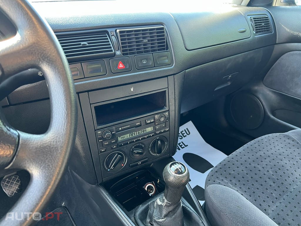 Volkswagen Golf 1.4i Confortline