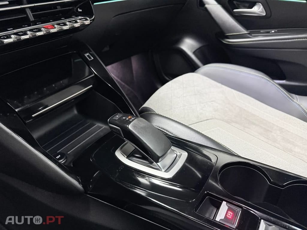 Peugeot E-208 50 kWh GT