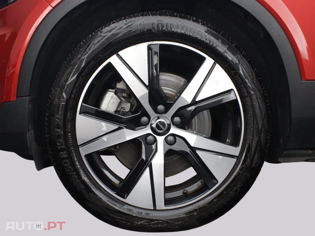 Volvo XC40 78 KWH PLUS AWD