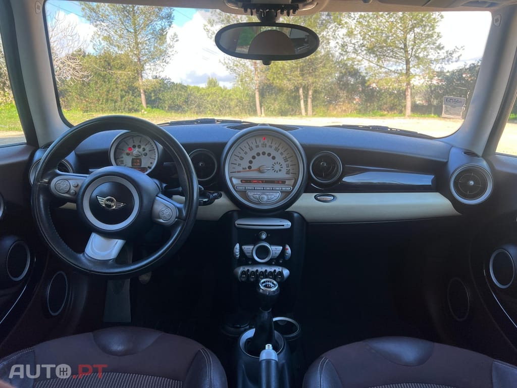 MINI Clubman Cooper D