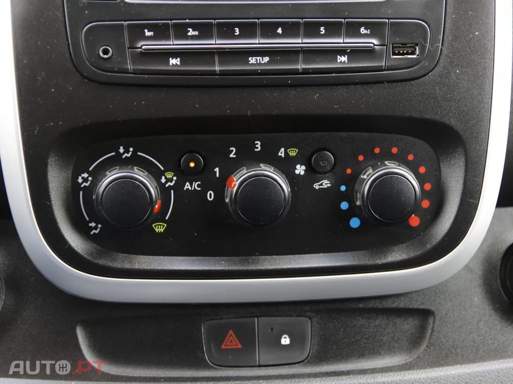 Renault Trafic TRAFIC 1.6 DCI TÉRMICA L2H1 - IVA DEDUTÍVEL