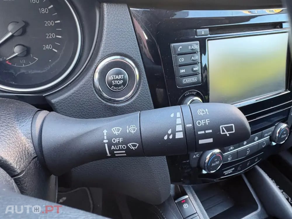 Nissan Qashqai 1.2 DIG-T N-Connecta 18