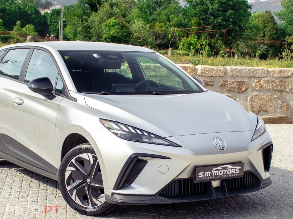 MG MG4 51 kWh Standard