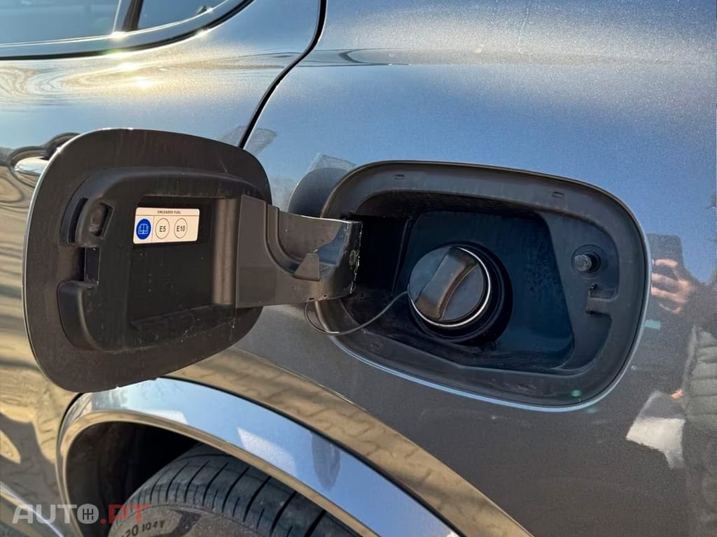 Alfa Romeo Stelvio V6 2.9 Bi-Turbo AT8-Q4 Quadrifoglio
