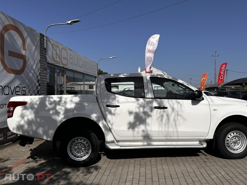 Mitsubishi L200 2.4 DI-D Club Invite CC 4WD