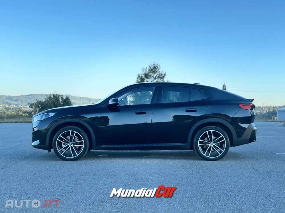 BMW iX2 eDrive20