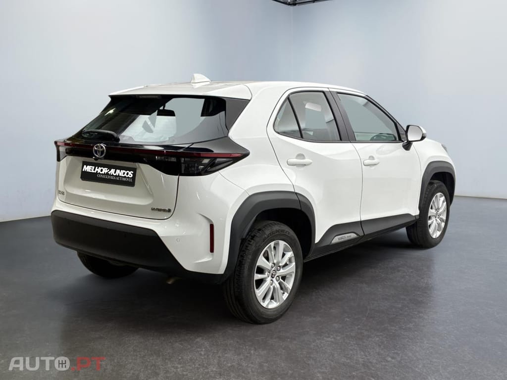 Toyota Yaris Cross Hybrid Dynamic Business 2WD