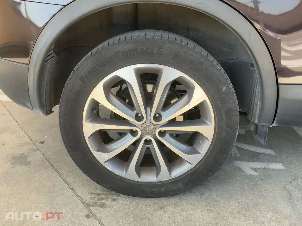 Nissan Qashqai 1.6 dCi Tekna Pele