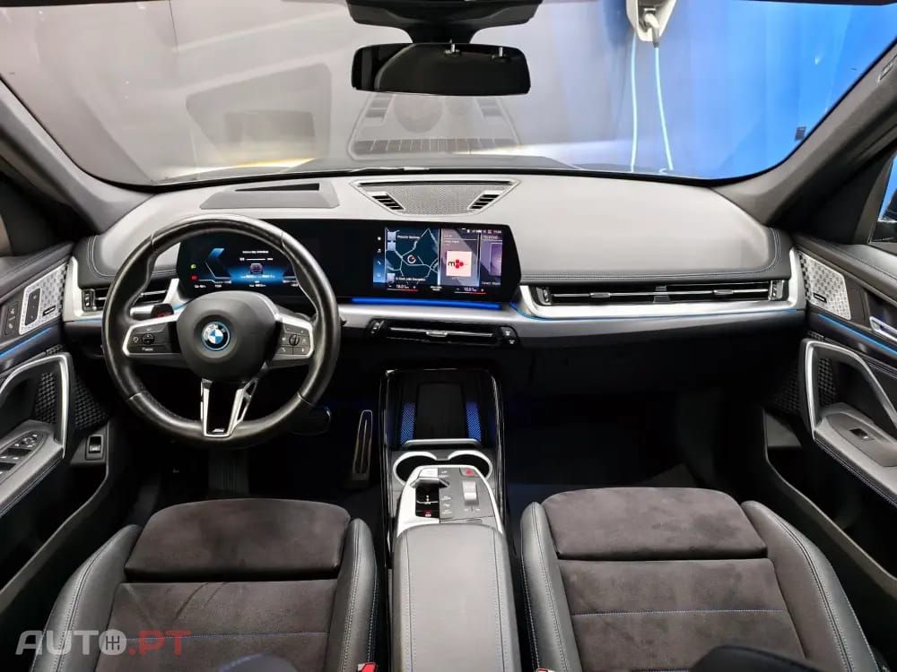 BMW iX1 xDrive30 Pack Desportivo M