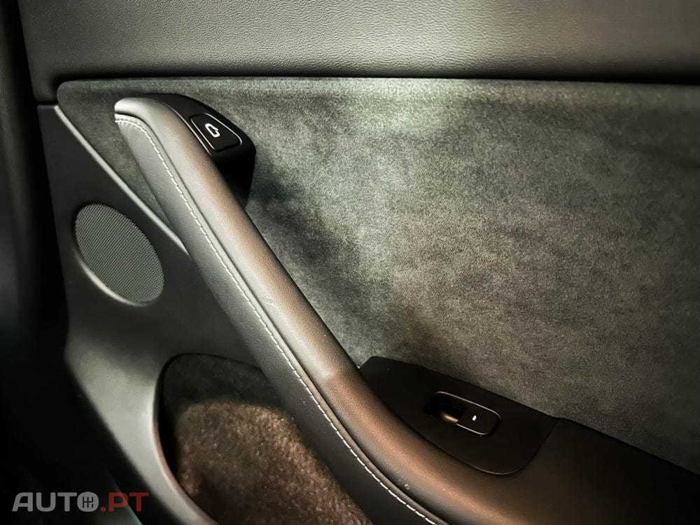 Tesla Model Y Long Range Dual Motor AWD