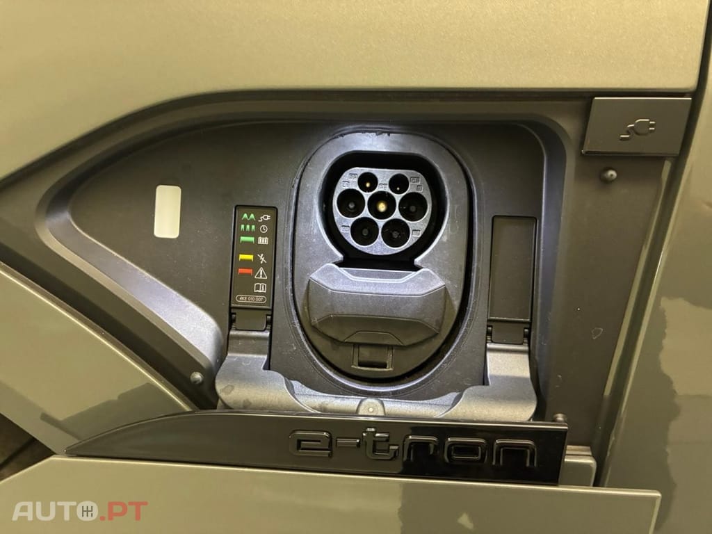 Audi Q8 E-Tron 55 Quattro