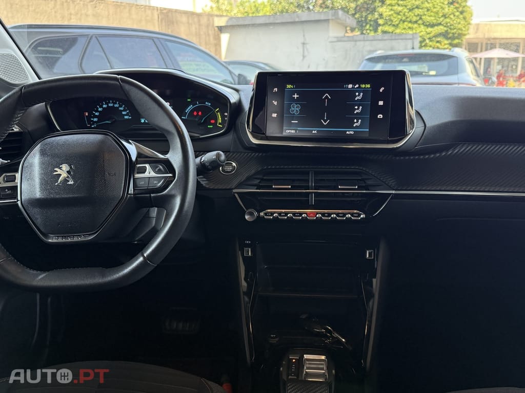 Peugeot E-208 50 kWh Allure