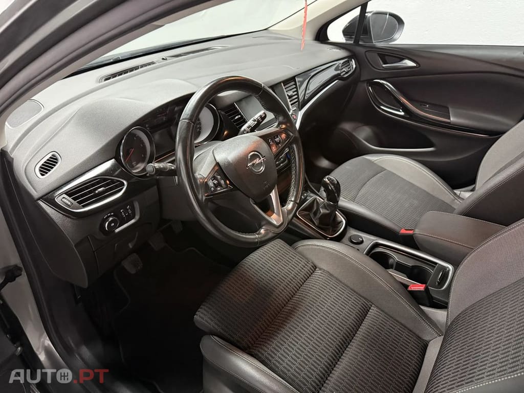 Opel Astra 1.5 D S&S Elegance
