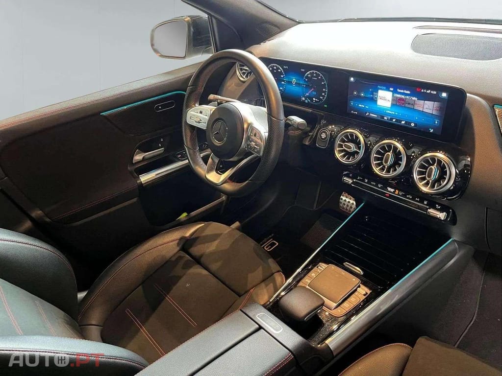 Mercedes-Benz GLA 250 e AMG LINE