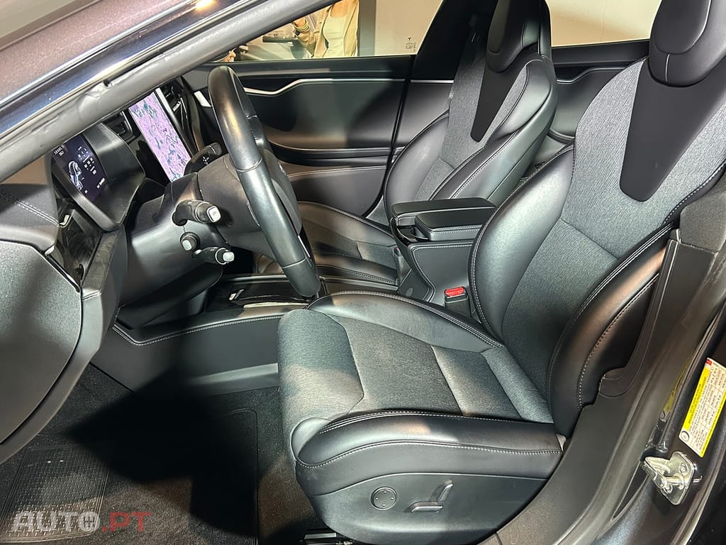 Tesla Model S 75D