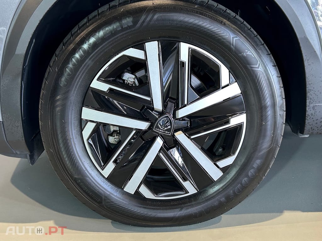Peugeot E-2008 54 kWh Active