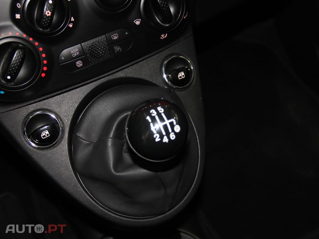Fiat 500 1.0 Hybrid RED — fotografia 12