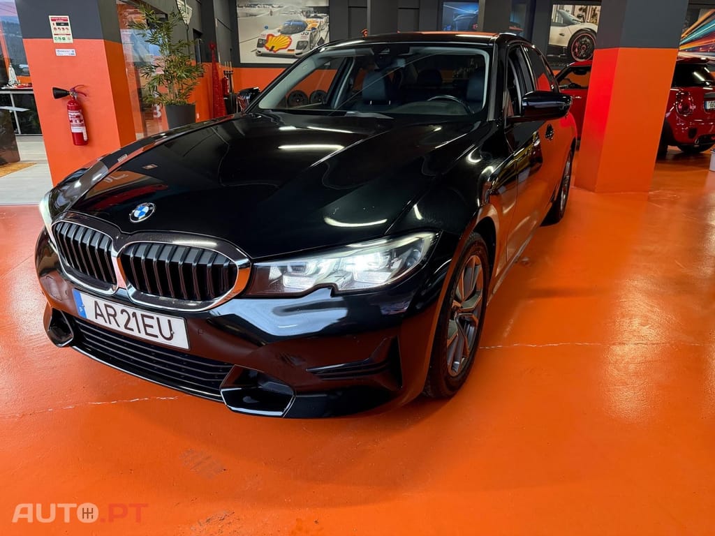BMW 318 d Pack Desportivo M Auto