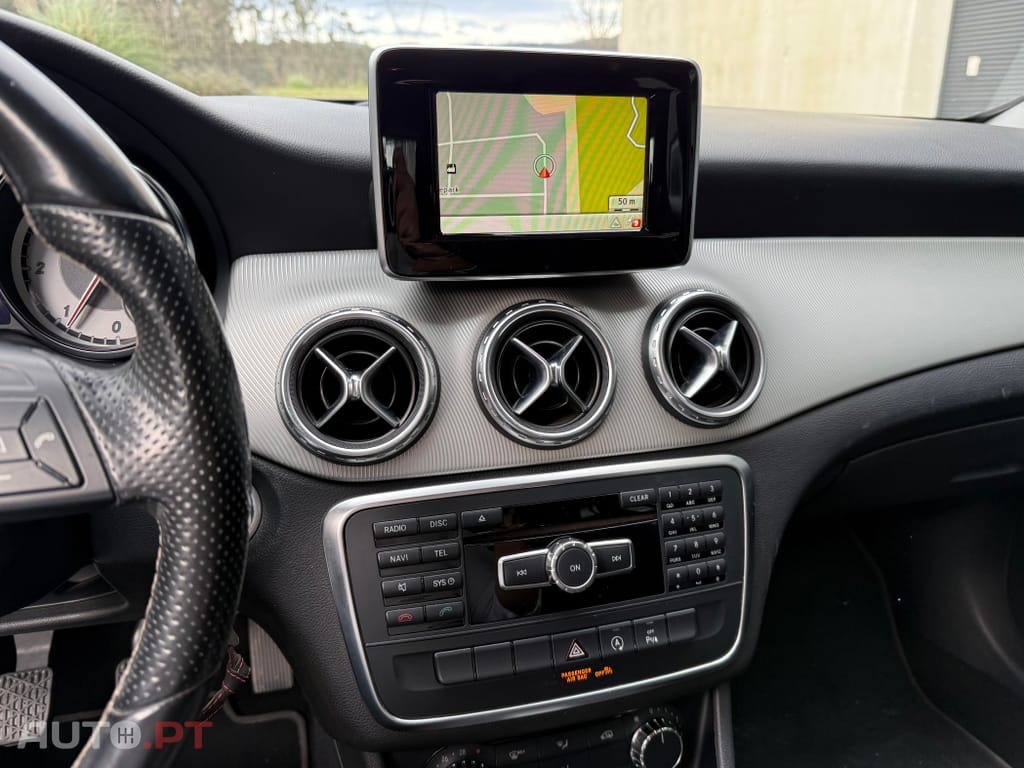 Mercedes-Benz GLA 200 CDi Urban