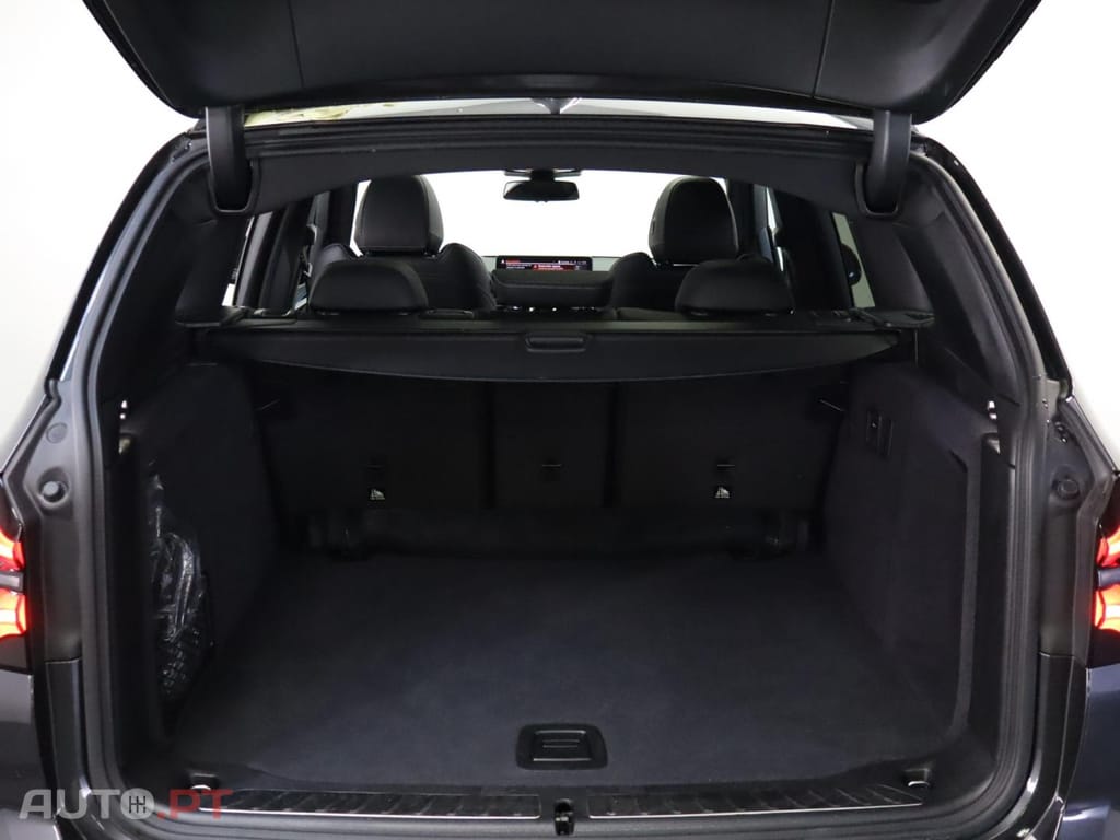 BMW iX3 M Sport Impressive