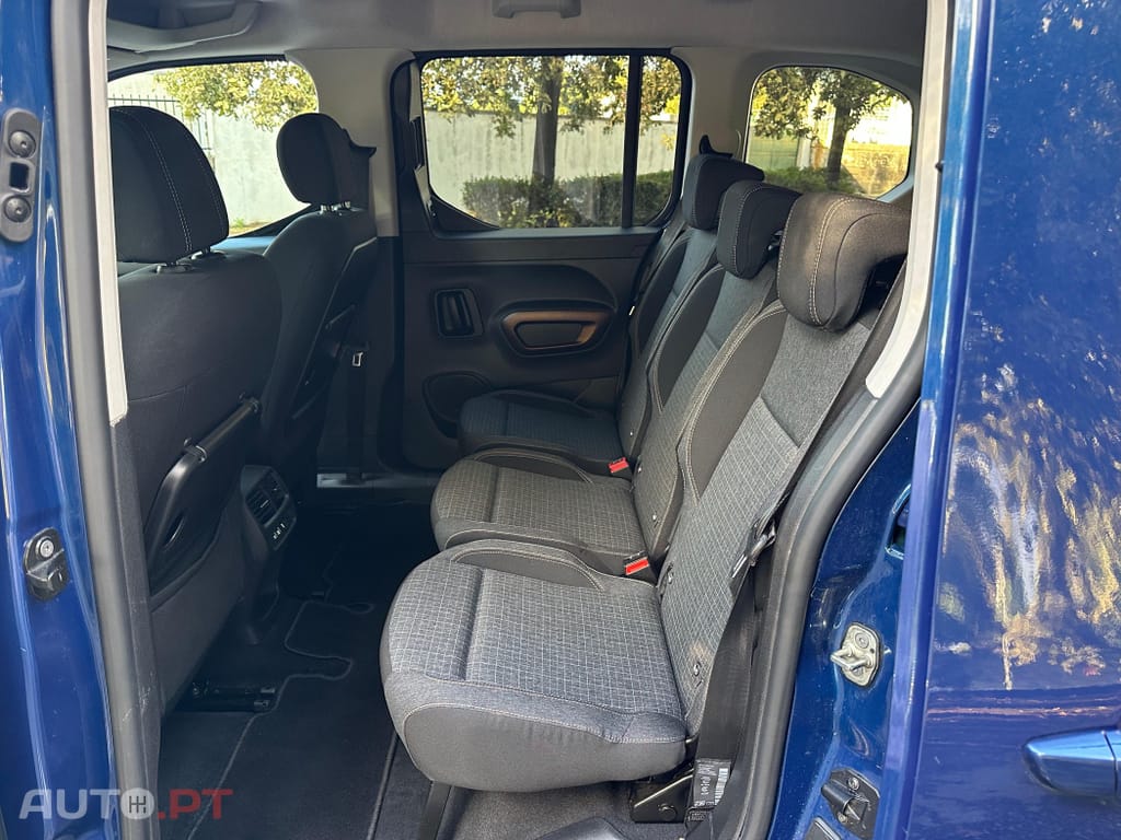 Peugeot E-Rifter 50 kWh Long GT