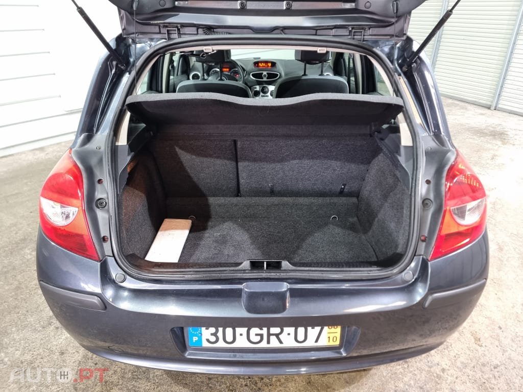 Renault Clio 1.2 16V Rip Curl