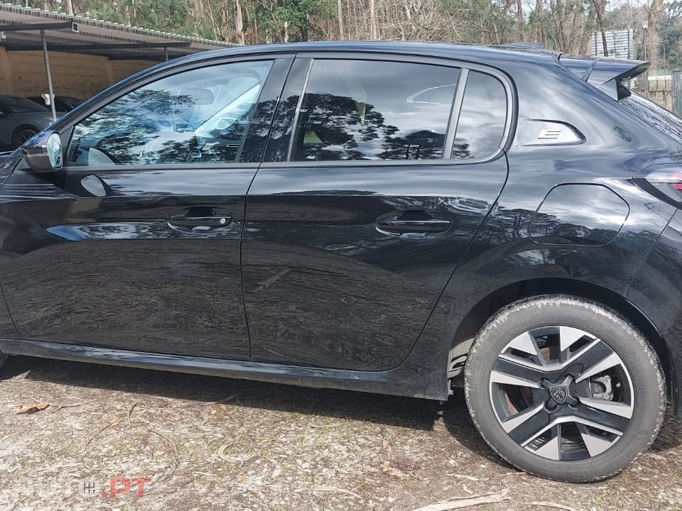 Peugeot E-208 50 kWh Style